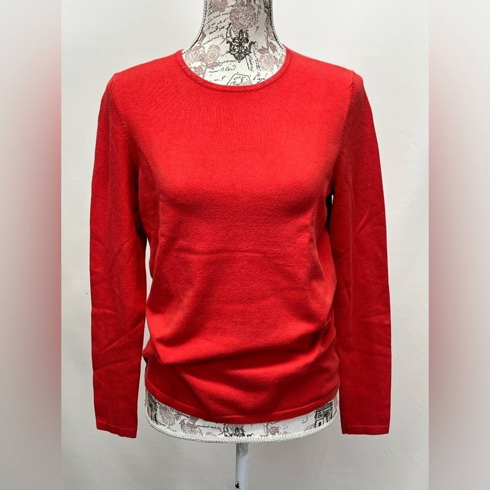 BELFORD  Rich Red crew neck sweater‎ size M.